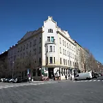 Апарт-отель Castle
