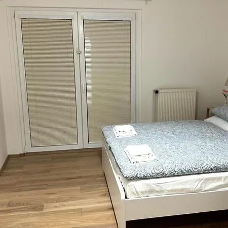 Castle Aparthotel 3*