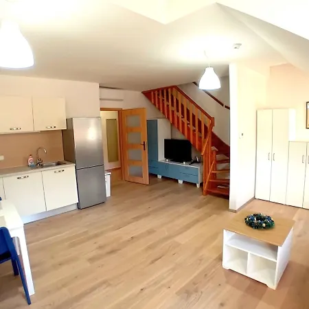 Castle Apartmanhotel 3*