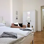 Castle Aparthotel Praga