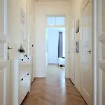Aparthotel Castle 3*