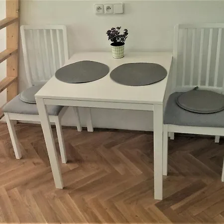 Castle Hotel apartamentowy Praga